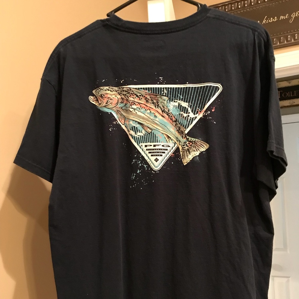 Columbia T-shirt